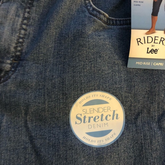 Lee Riders Denim Capris - Picture 2 of 4